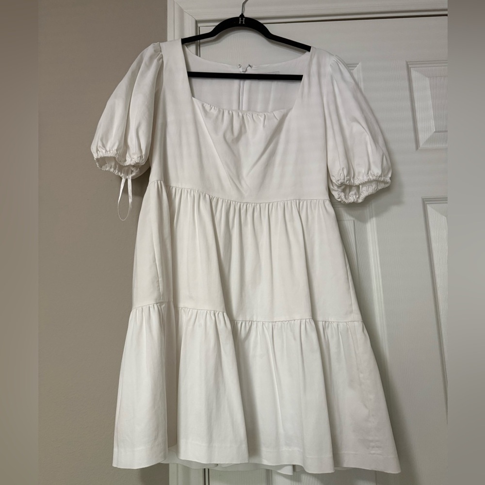 Giani Bini Chic White Puff Sleeve Mini Dress